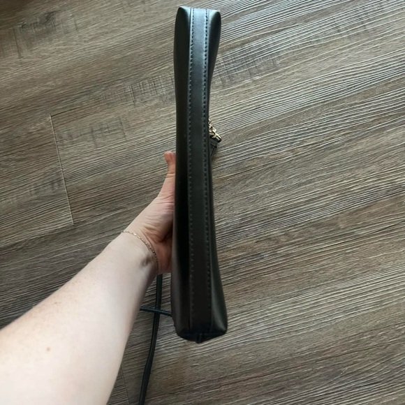 Kate Spade Sawyer Street Declan Black Genuine Leather Gold Bow Crossbody Bag - Picture 4 of 8